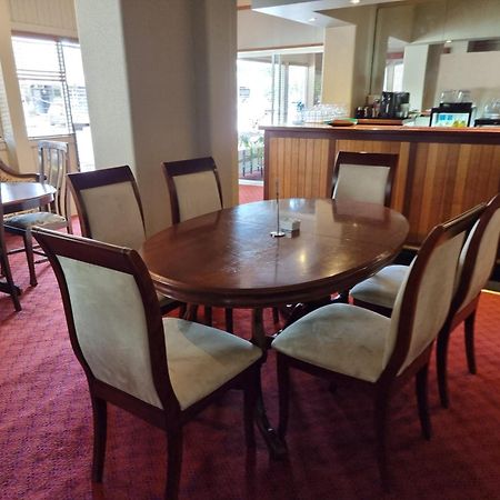 Myrtleford Hotel ภายนอก รูปภาพ