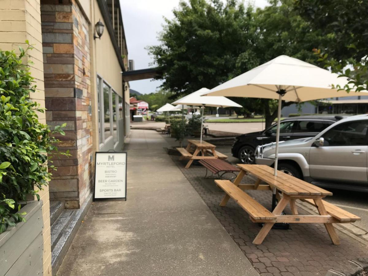 Myrtleford Hotel ภายนอก รูปภาพ