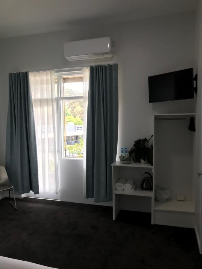 Myrtleford Hotel ภายนอก รูปภาพ